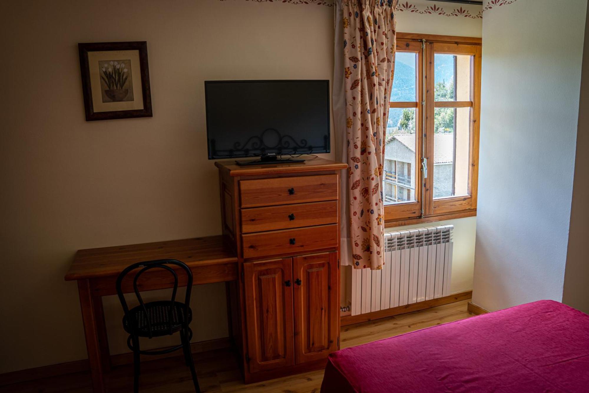 Hostal Cal Francisco Gósol Exteriér fotografie
