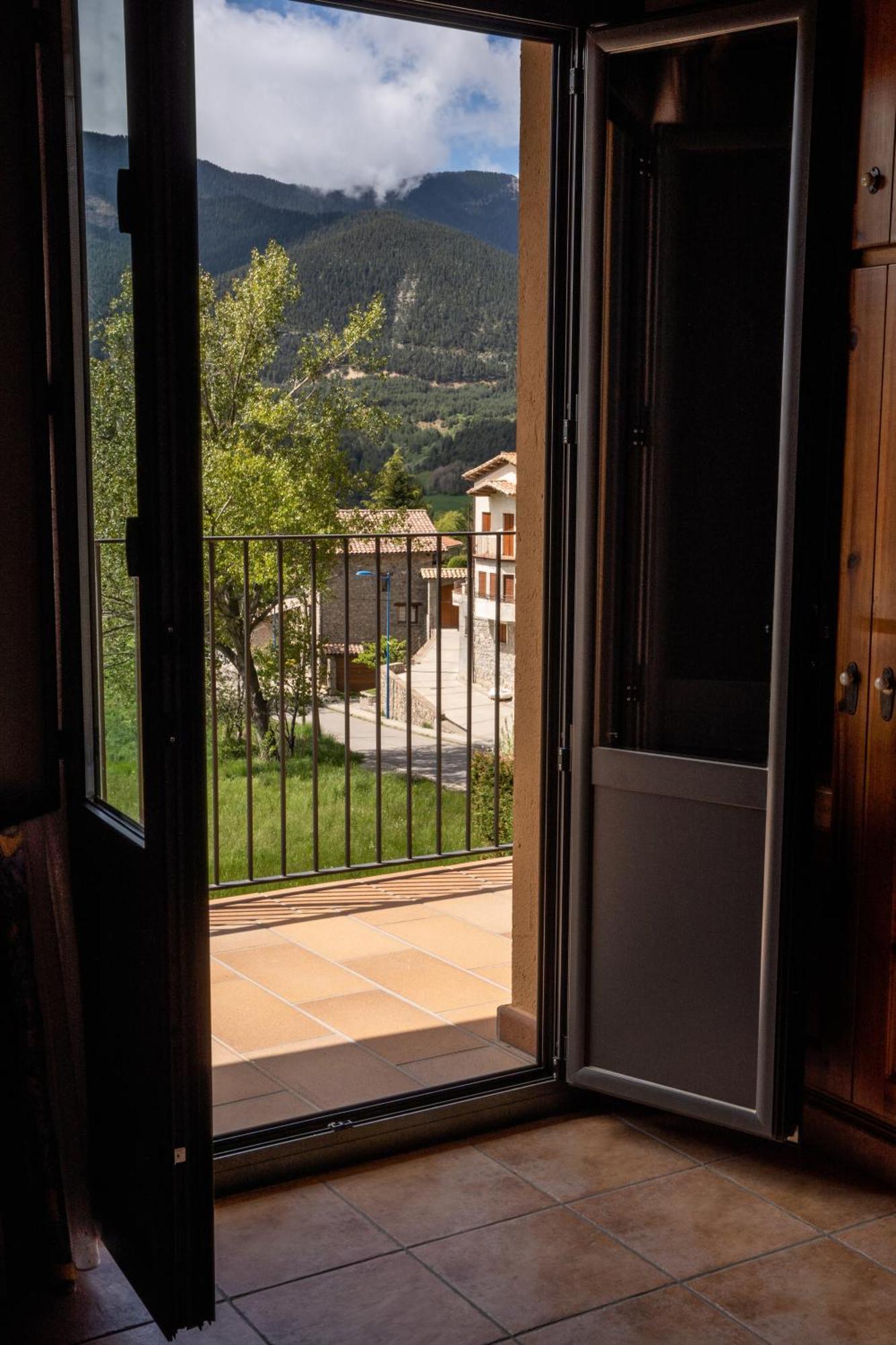 Hostal Cal Francisco Gósol Exteriér fotografie