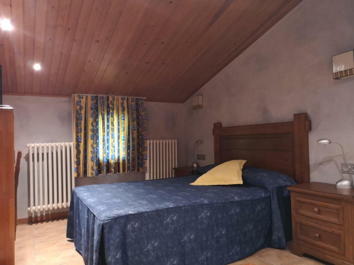 Hostal Cal Francisco Gósol Exteriér fotografie